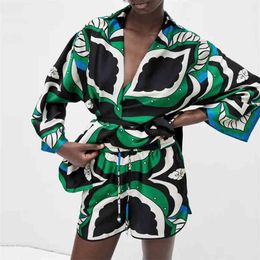Traf Za Bermuda Shorts Vrouw Zomer Groene Print Hoge Taille Korte Broek Dames Vintage Losse Casual Streetwear Sets 210719