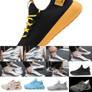 Trainer 2023 Hotshoes Designer Slip-On Outm Sneaker confortable Mentide Casual Walking Sneakers Classic Canvas Outdoor Footwear Train411