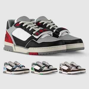 Trainer Fashion Sneaker Shoes For Men Standaard maat Triangle Logo platformschoenen Alle weergreep Solid Casual Shoes Desinger schoenen