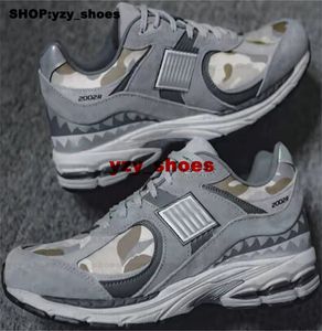 Entrenadores News Balance 2002R Diseñador Tamaño 12 Zapatos Zapatillas para hombre Us12 Mujeres Corriendo Casual Us 12 Bapestar Grey Camo Eur 46 Corredores de moda Jóvenes Niños Gimnasio Atlético