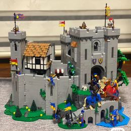 Transformation Toys Robots Creative 10305 Castle Knights Building Blocks Bricks Diy Military War 4514pcs Icon Toys For Kids Christmas Gifts 230809