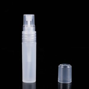 Bouteilles en plastique translucides de jet de 5ml pour le parfum avec le chapeau fin de pulvérisateur de brume