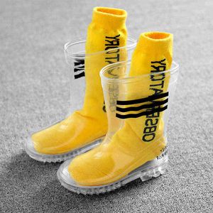 Bottes de pluie transparentes Chaussures pour enfants Chaussures d'eau pour tout-petits en plein air Anti Slip Bottines Mode Enfants Bottes de pluie avec chaussettes 23-36 211108