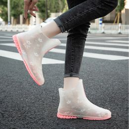 Bottes en caoutchouc transparentes femmes chaussures de pluie imperméable travail jardin galoches femme mode bottes de pluie pêche antidérapant cuisine chaussure 240228