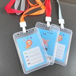 Clip de badge en plastique vertical transparent, adapté aux cordes suspendues, aux clips de badge de travail et aux sacs de cartes transparents à usage de bureau