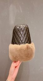 Casquette de trappeur en fourrure, bonnet rond, chapeau seau, Cloche d'hiver, chapeau de paille pour femmes, casquettes chaudes d'affaires décontractées, Hats2359167