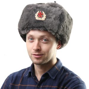 Trapper -hoeden Sovjet -badge Lei Feng hoeden heren het Russische leger ushanka bommenwerper hoed buiten warm plus fluweel dikke doppen faux konijn bont sneeuwkappen 230815