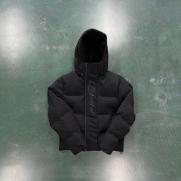 Trapstar Jacket Uk Designer de luxe de haute qualité 1 Hyperdrive Technical Down - Version noire Vêtements d'extérieur à capuche pour hommes