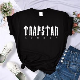 Trapstar Lettre Imprimé Femmes TShirts Respirant Confortable À Manches Courtes Mode Casual Tee Vêtements Doux Hip Hop Streetwear 220707