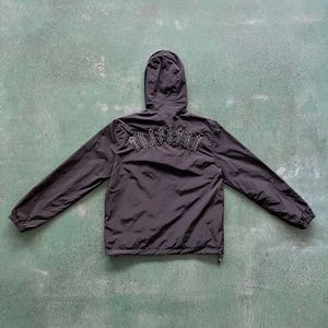 Trapstar Men's Windbreaker Jacket - Broidered Black Sportswear avec protection solaire et fermeture éclair