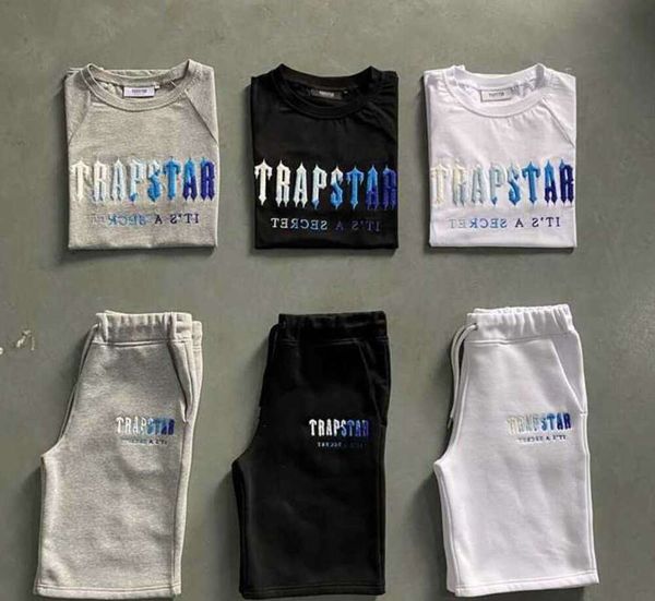 Trapstar Mens Shorts et T-shirt Ensemble Survêtements Designer Couples Serviette Lettre de broderie Femmes Crew Neck Trap Star Sweatshirt Costumes de haute qualité en gros 1185ess