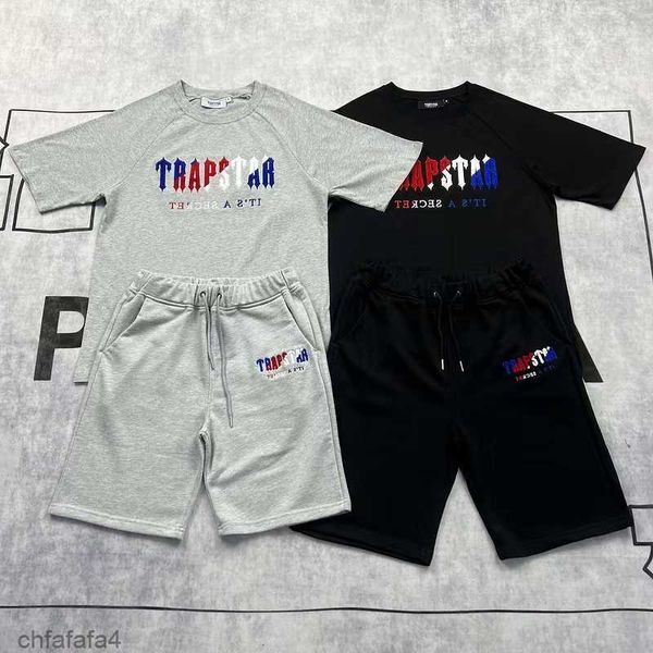 Shorts pour hommes trapstar et t-shirt Set Tracksuits Couples Tournure LETTRE LETTRE DES FEMMES CREW COUP TRAP SPART SPART DESTAGES