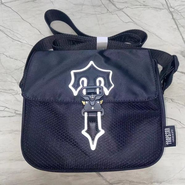 Trapstar messenger femmes hommes Sac Trapstars IRONGATE COBRA T Designer de luxe Sac à bandoulière classique Sac à main Pochette d'épaule SAC À DOS étanche en gros Sacs