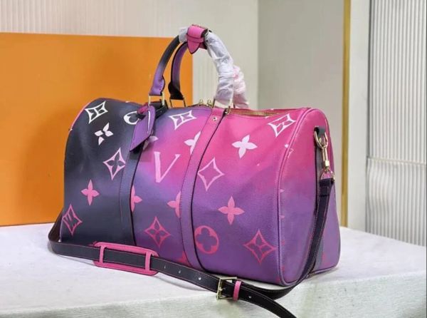 Bolsa de viaje Monogramas degradados de moda Paquetes deportivos al aire libre de cuero genuino gigante Maleta de lados suaves Pall de equipaje Kee Bolsa de equipaje con letras en relieve Bolsas de lona