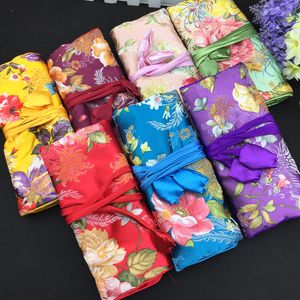 Grote Mooie Bloem Opvouwbare Sieraden Roll Up Travel Bag Cosmetische Makeup Opbergtas Trekkoord Chinese Zijde Brocade Pouch Tas 30pcs / lot