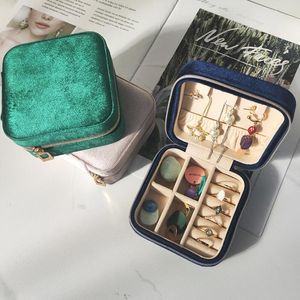 Reis Velvet Jewelry Box Small Portable Organizer Boxen voor ringen oorbellen kettingen armbanden mini -geschenken display case voor vrouwelijke meisjes