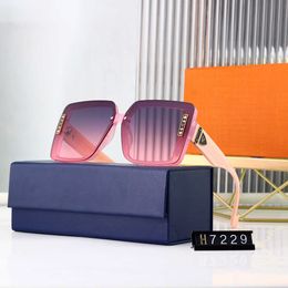 Reizende zonnebril bloemlens ontwerper zonnebrillen merken voor vrouwen man paar brillen klassiek roze bruin grijs vol frame met doos