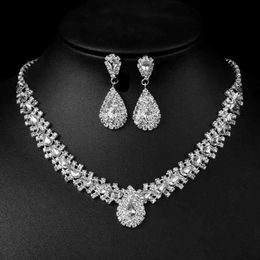 Treazy Fonkelende Strass Crystal Teardrop Ontwerp Bruiloft Bruids Sieraden Set Verzilverd Vrouwen Choker Ketting Oorbellen B1121