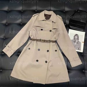 Trench-coat Femmes Coats Double-Basted Mid Longue-Longueur en cuir imprimé Brown doublure à manches longues Fashion Élégante Vêtements de créateurs