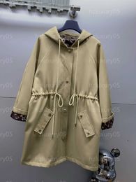 Trench-Coat Femmes Designer Veste Mi-Longueur À Capuchon Lettre Imprimé Doublure Beau Casual Femmes Manteaux Automne Coupe-Vent Coatwomen