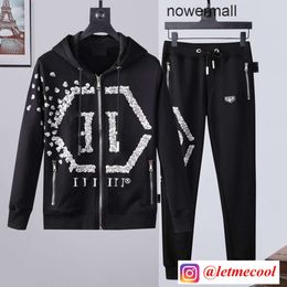 tendance confortable veste pour hommes lettres blanches PP perçage à chaud Plein mode tête de crâne pull slim coton à capuche allmatch Philipps top nouveau pp costume sportswear sw B541