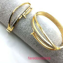 Tendencia de moda joyería versátil buena agradable tifanismo pulsera en forma de T letra con incrustaciones de diamantes pulsera de oro hebilla de moda femenina lujo ligero con caja original