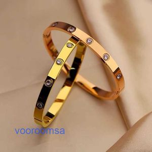 Tendencia moda joyería versátil buena agradable Neumáticos de automóvil Moda Luz Lujo Tarjeta de alta calidad Inicio Internet Celebridad Pulsera del mismo estilo con caja original