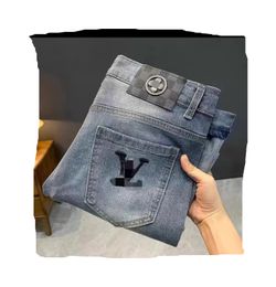 trendjeans Het product heeft een klein kleurverschil bij verschillende verlichting, de werkelijke kleur heeft de overhand in nieuwe jeans