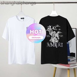 Trend Original 1TO1 Amirirs T-shirts Designer Street European Street Nouvelle lettre créative Impression de cou rond en vrac Couple à manches courtes Tshirt avec avant et avec logo