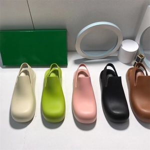 Sandalias de verano de tendencia para hombres y mujeres, zapatos de playa informales para exteriores, zapatos de goma de suela blanda Jelly Baotou originales para mujeres 220408