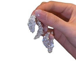 Tendance design unique Fashion Elegant Exquisite Zircon Leaf Oreads For Women Jewelry Wedding Party Premium Gift