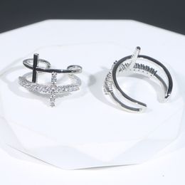 Anello a doppia croce in argento sterling 925 alla moda Anello da dito aperto di dimensioni regolabili Anello da donna Hip Hop con zirconi cubici pavimentati di alta qualità per gioielli da sposa all'ingrosso