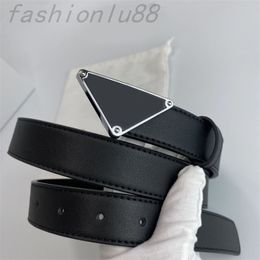 Cinturón de moda para hombre Cinturones para mujer Diseñador negro marrón ceinture homme lujo chapado en oro plata hebilla triangular cinturón de cuero ancho moda casual