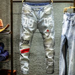 Trendy gloednieuwe elastische driedimensionale, in kleur bedrukte gescheurde jeans, trendy herenbroek met kleine rechte buis