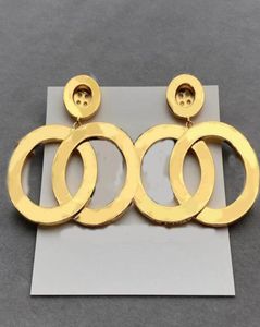 Boucles d'oreilles à charme tendance Designer pour femmes Luxury Earring Classic Brand Wedding Party Gift bijoux Quality Box Bride66805039844183