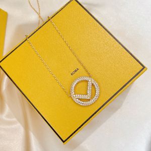 Trendy designer ketting F ontwerpers kettingen klaver cadeau voor vrouwen merken sieraden liefde hanger gouden letter luxe zeer kwaliteit
