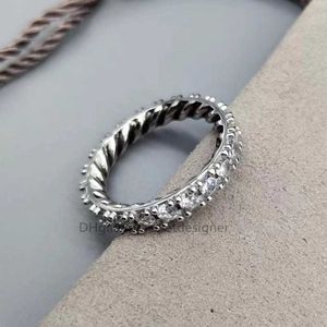 Trendy designer dunne vingerringen zilverkleurige band met glanzende zirkonia eenvoudige stijlvolle dagelijkse slijtage accessoires voor dames luxe meerlaagse ring