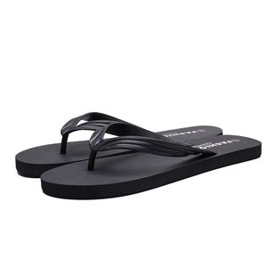 Trendy Flip Flops Sandy Beach Shoes Mannen Dames Slippers Big Size 39-44 Zomer Sandalen Ademend en lichtgewicht