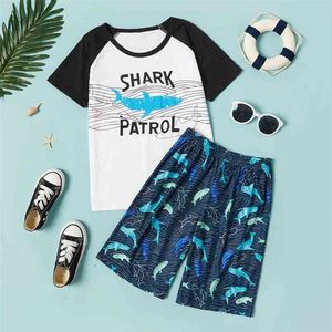 Trendy Kid Boy 2-Piece Shark Letter Print Shorts Suits 210528