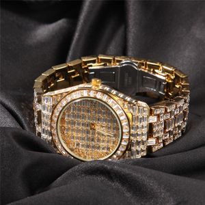 Montre hip hop pour hommes, Bracelet plaqué or, scintillant, pierre de diamant CZ, à Quartz, bijoux, cadeau 256J