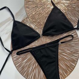 Trendy metalen ketting Bikini Set Solid Black Color Letter Swimwears zomer strandkleding met tags voor dames cadeau ggitys m4wm