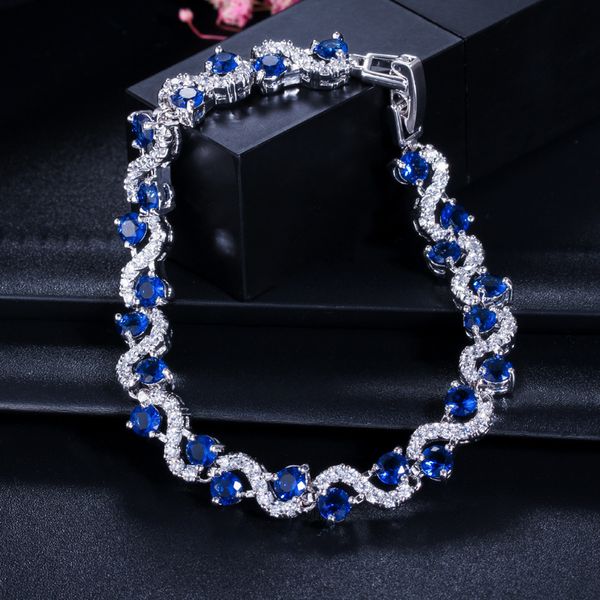 Trendy Sparkling Crystal Tennis Bracelet pulsera roja de las mujeres Colorful Zircon Diamonds Tennis Bracelets Cuban Link Chain Bangle Pareja joyería regalo