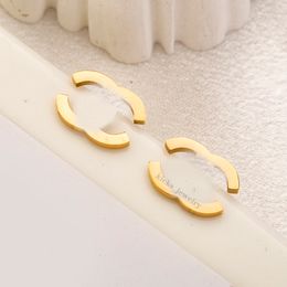 Trendy roestvrijstalen oorbellen klassiek luxe ontwerp met brief oorbellen in 18k goud perfect voor verjaardagsfeestje en dagelijkse slijtage