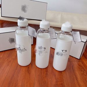 Botella de agua Unisex de moda, taza de agua de silicona de alto nivel de apariencia, vasos de cristal simples transparentes