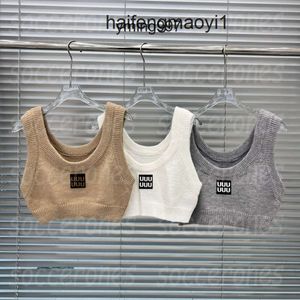 B2J06 luxe femmes Singlet hauts lettre tricoté réservoirs MUI charmant sans manches MIUMIU fond débardeurs recadrée pull Camis