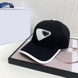 Driehoek baseballhoed katoenen letter gepaste petten bot gebogen luxe mode vrije tijd delicaat borduurwerk gorras zonnebrandcrème designer hoed reizen veelzijdig PJ083 e4