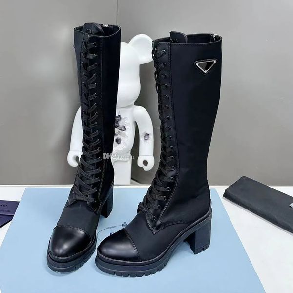 Triángulo Botas hasta la rodilla de nailon de cuero cepillado Tacones de bloque gruesos Botines con cremallera y cordones con punta de almendra Diseñadores de lujo para mujer Zapatos de moda con botas Zapato de fábrica Tamaño 35-41