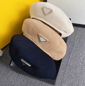 Triangle Caps omgekeerde Designer Ball Ice Silk Beret Britse vintage dun gebreide kunstenaar Summer Mesh Bud Straw Flat Top Hoed Nieuwe tijdperken Sporthoeden voor mannen Groothandel