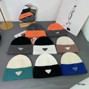 Chapeau Triangle Pour Hommes Hiver Coton Bonnet Designer Bonnet Femmes Unisexe Mode Bonnets Élégant Furry Skate Caps Casual Outdoor Skull Caps Chaud Élasticité Chapeaux