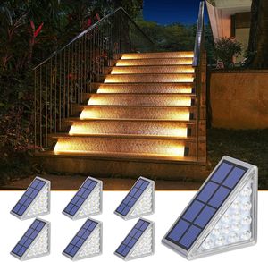 Lampes d'escalier solaires à LED Triangle 13 LED étanches pour escaliers d'extérieur, lampes solaires pour terrasse, cour, terrasse, jardin, allées, porte d'entrée, contrôle du capteur de lumière du crépuscule vers le bas